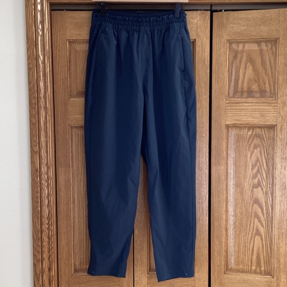 prAna blue pull on elastic waist pants. Women’s size medium